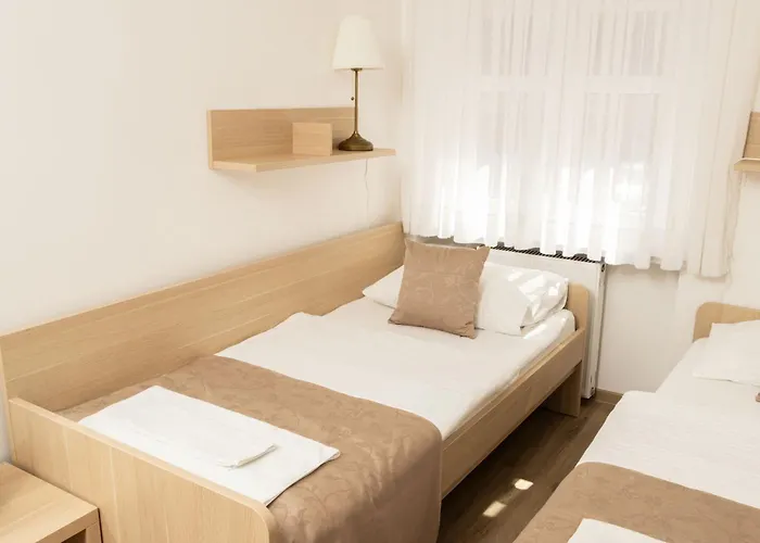 Spenko בית הארחה 3*